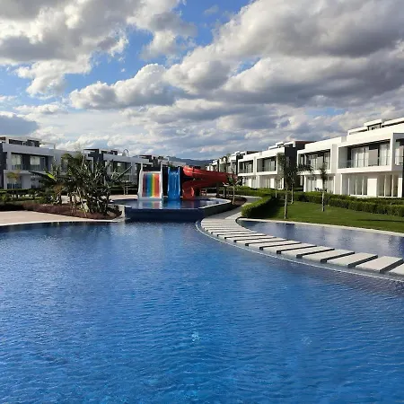 Lejlighed Spacious & Bright 2br Apartment, 5min To Boghaz