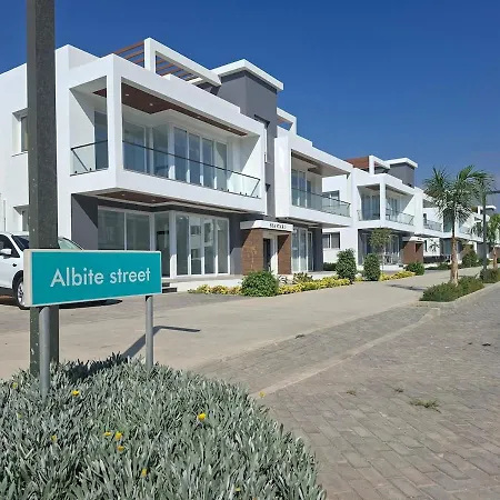 Spacious & Bright 2br Apartment, 5min To Lejlighed Boghaz