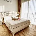 Spacious & Bright 2br Apartment, 5min To Διαμέρισμα *