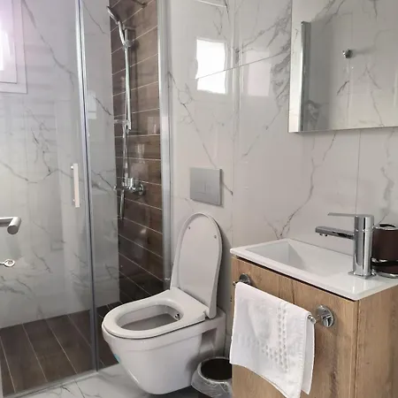 Spacious & Bright 2br Apartment, 5min To アパート Boghaz