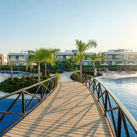 Spacious & Bright 2br Apartment, 5min To Appartement