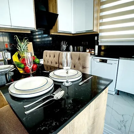 Spacious & Bright 2br Apartment, 5min To Boghaz