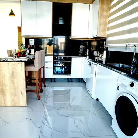 Spacious & Bright 2br Apartment, 5min To Appartement Boghaz