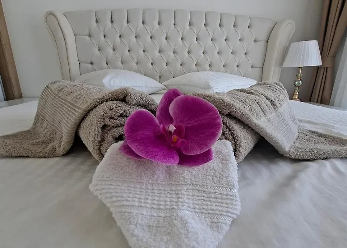 Spacious & Bright 2br Apartment, 5min To Appartamento *